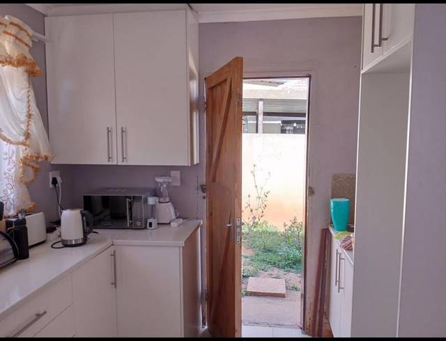 2 BEDROOM HOUSE FOR SALE IN DAWN PARK EXT